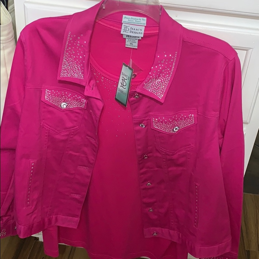 Hot pink jean jacket XL with matching blouse. 1XL